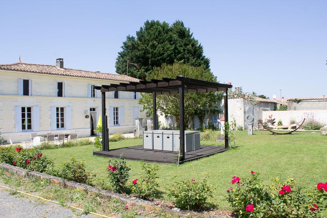 Le Charhido Bed & Breakfast Saint-Fort-sur-Gironde Екстериор снимка
