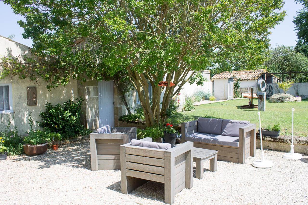 Le Charhido Bed & Breakfast Saint-Fort-sur-Gironde Екстериор снимка