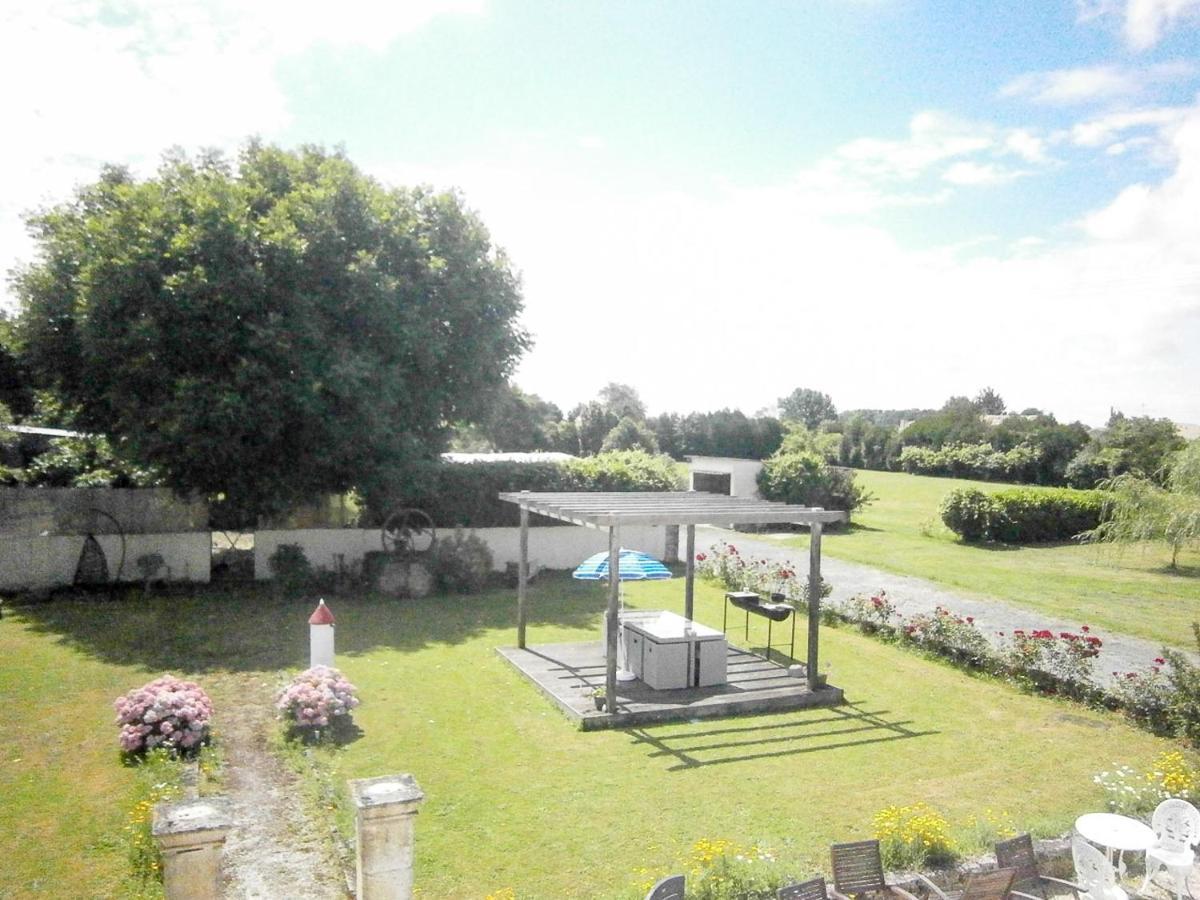 Le Charhido Bed & Breakfast Saint-Fort-sur-Gironde Екстериор снимка