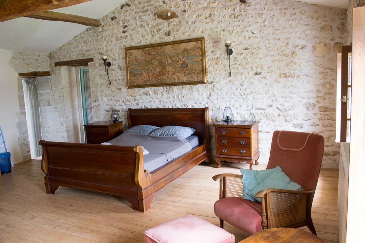 Le Charhido Bed & Breakfast Saint-Fort-sur-Gironde Екстериор снимка