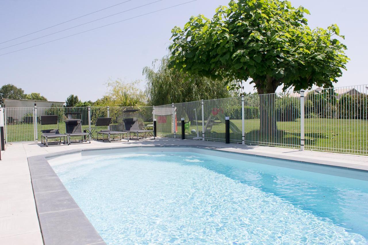 Le Charhido Bed & Breakfast Saint-Fort-sur-Gironde Екстериор снимка