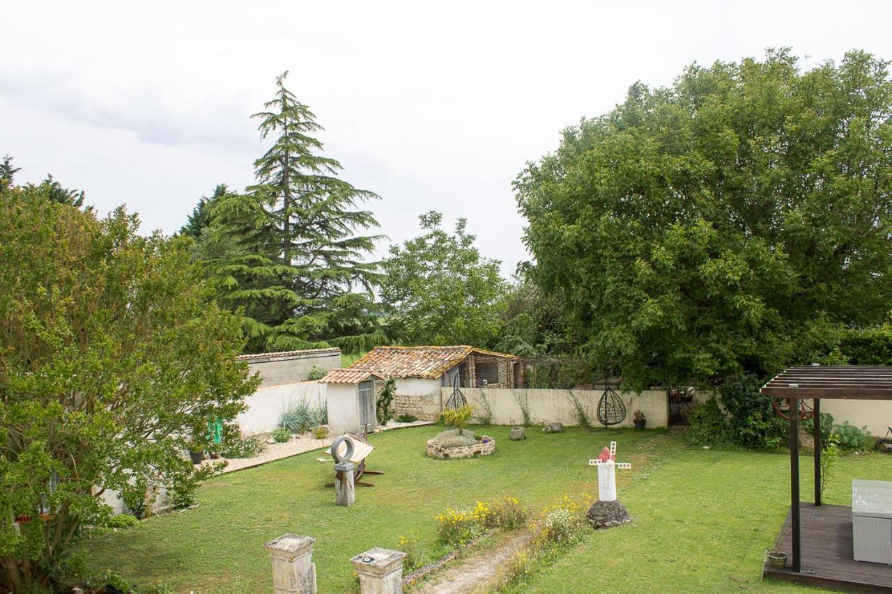 Le Charhido Bed & Breakfast Saint-Fort-sur-Gironde Екстериор снимка