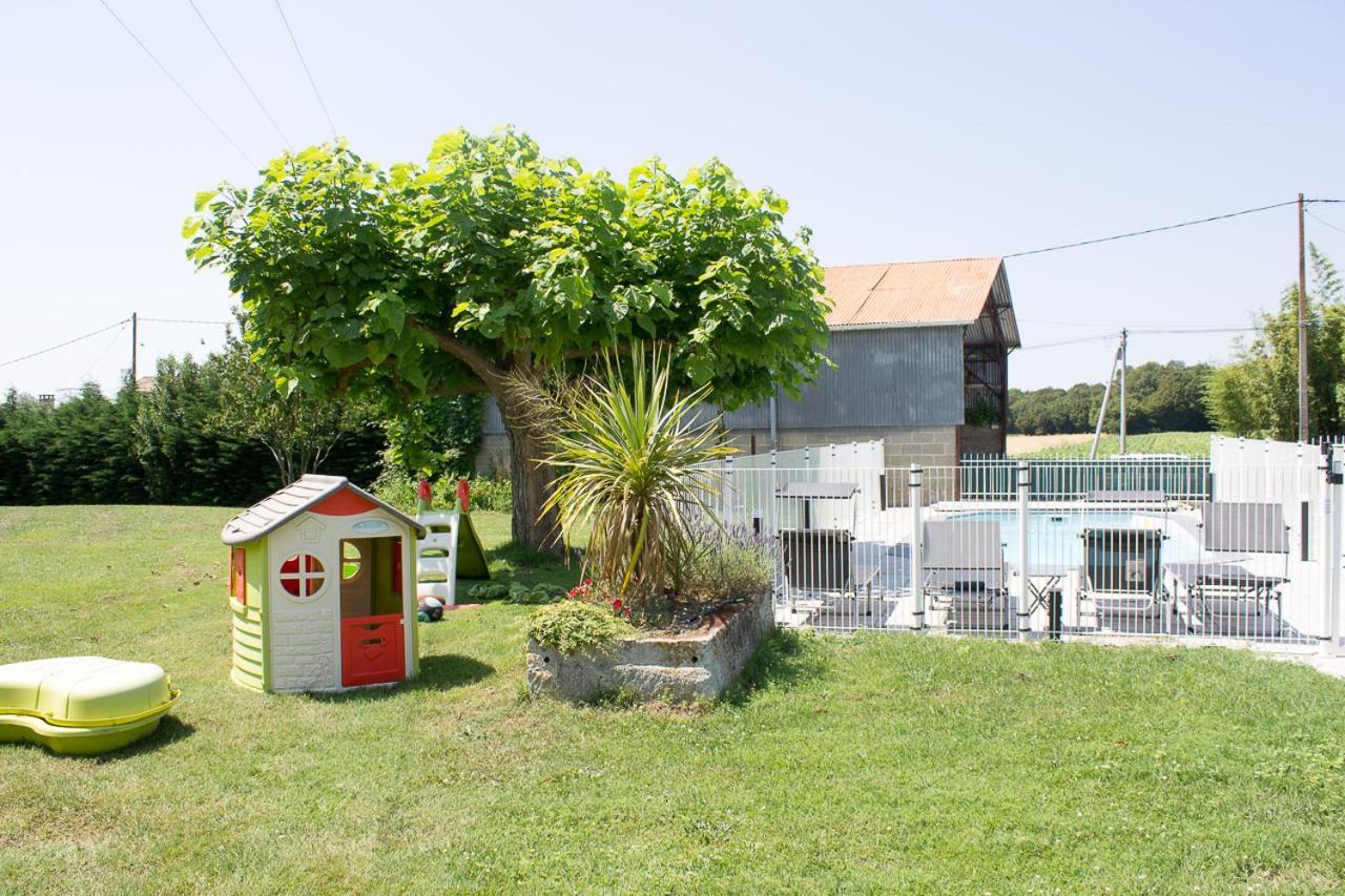 Le Charhido Bed & Breakfast Saint-Fort-sur-Gironde Екстериор снимка
