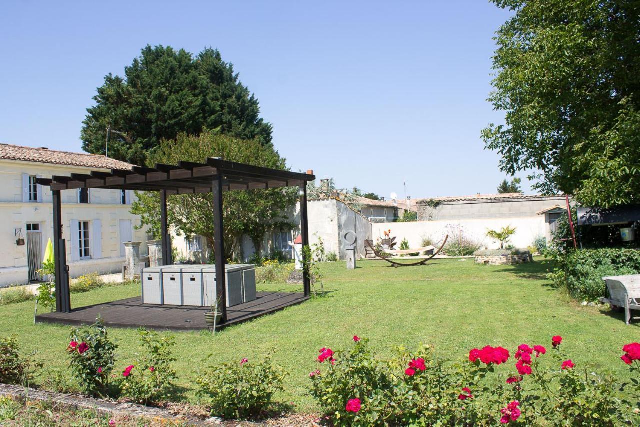 Le Charhido Bed & Breakfast Saint-Fort-sur-Gironde Екстериор снимка