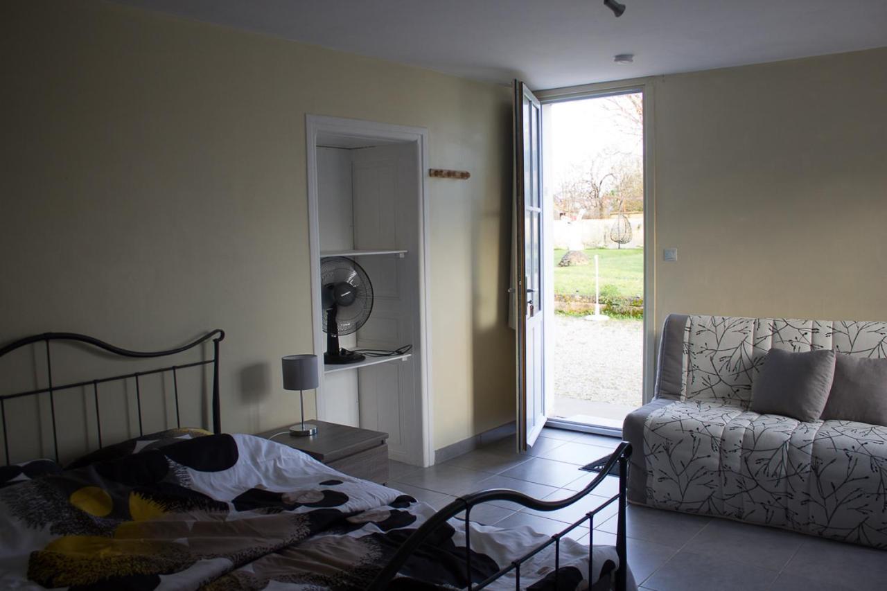 Le Charhido Bed & Breakfast Saint-Fort-sur-Gironde Екстериор снимка